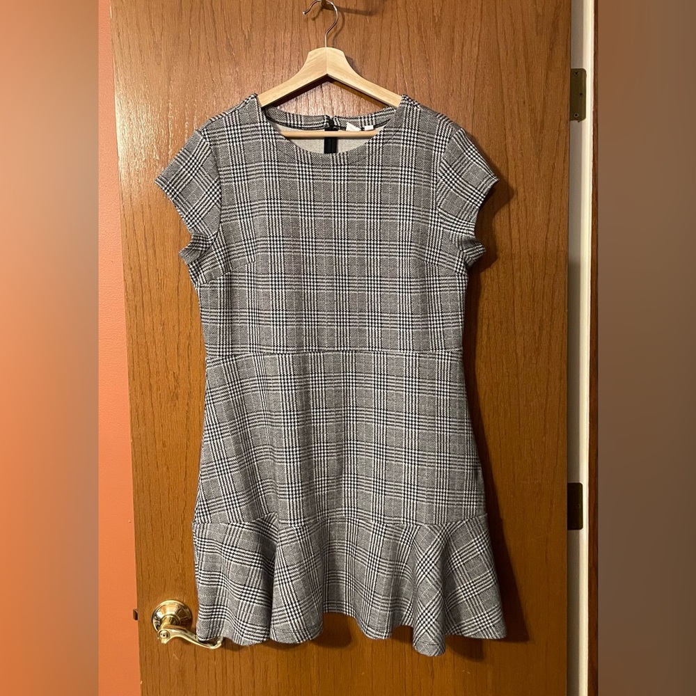 GAP Fit and Flare Dress. Sz 18
